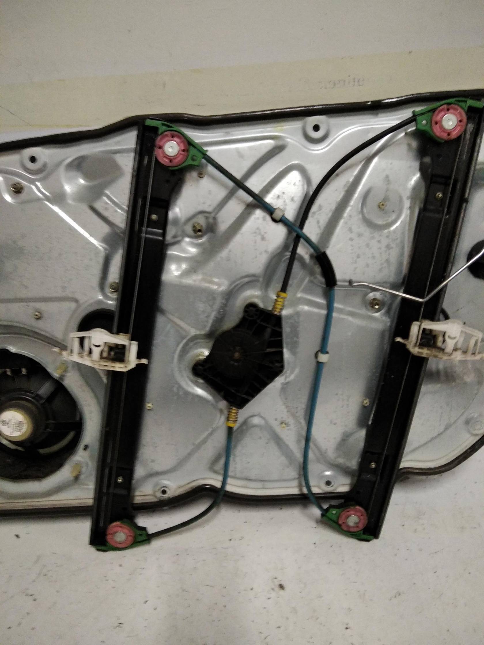 Alzacristallo elettr. porta ant. sx.